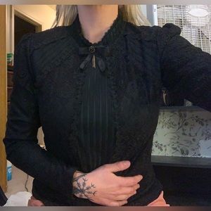 Unique vintage style long sleeve lace semi turtle neck shirt